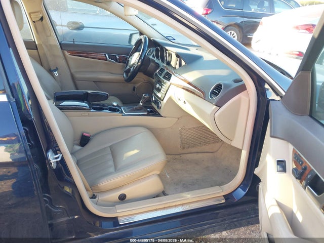 Aukcja sprzedaży 2013 Mercedes-benz C 250 Luxury, vin: WDDGF4HB8DA780135, numer aukcji: 44805175