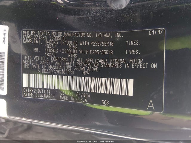 44805232 :رقم المزاد ، 5TDDZ3DC2HS161830 vin ، 2017 Toyota Sienna Xle 7 Passenger مزاد بيع