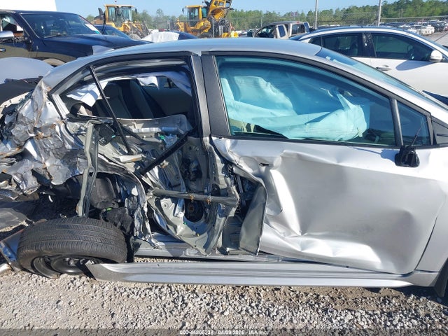 Toyota COROLLA LE 2026 5YFB4MDE8TP438365 Image 13