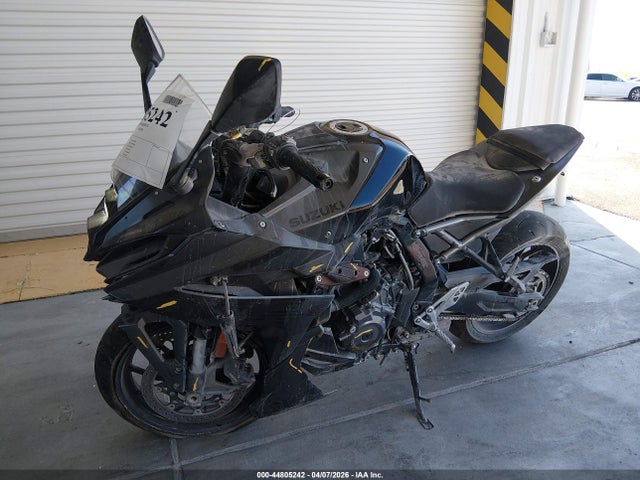 2025 Suzuki Gsx800 F მანქანა იყიდება აუქციონზე, vin: JS1EM13B7S7101084, აუქციონის ნომერი: 44805242