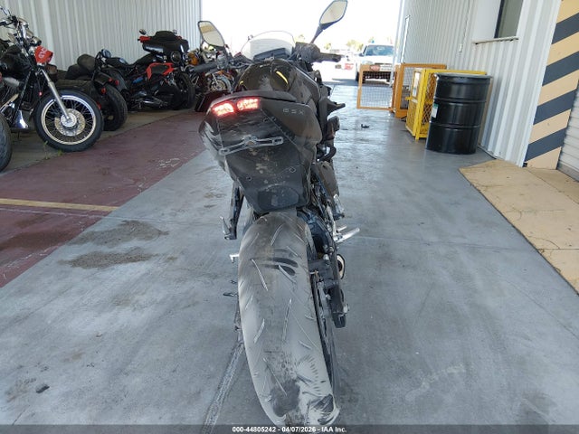 2025 Suzuki Gsx800 F მანქანა იყიდება აუქციონზე, vin: JS1EM13B7S7101084, აუქციონის ნომერი: 44805242