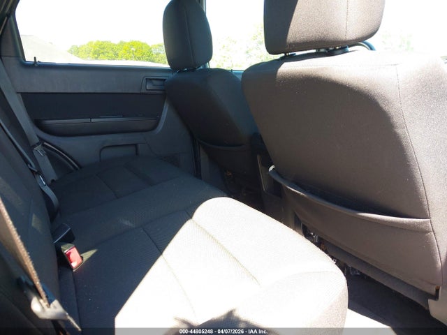 2010 Ford Escape Xlt მანქანა იყიდება აუქციონზე, vin: 1FMCU0D7XAKA11369, აუქციონის ნომერი: 44805248
