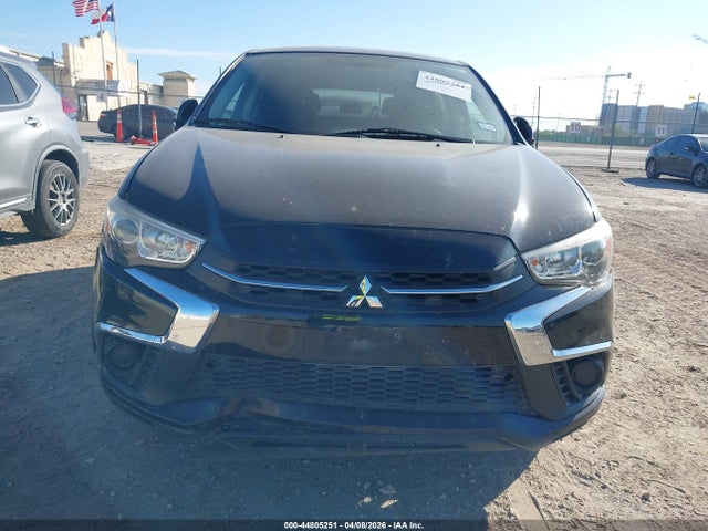 JA4AP3AU1JZ008375 Mitsubishi Outlander Sport 2.0 Es