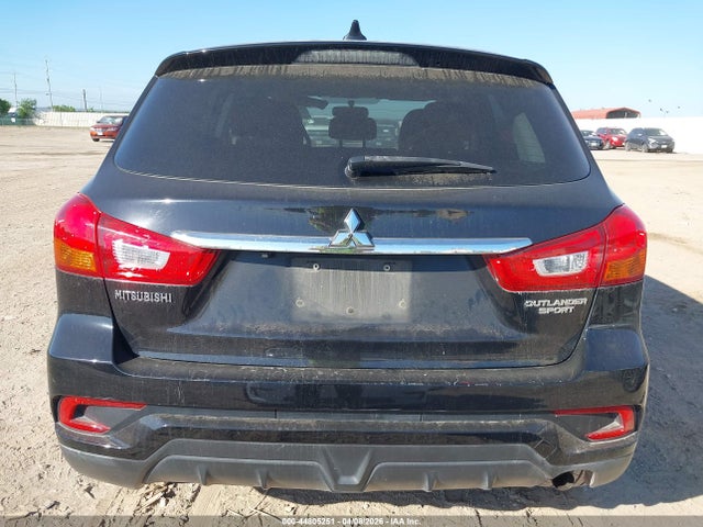 JA4AP3AU1JZ008375 Mitsubishi Outlander Sport 2.0 Es
