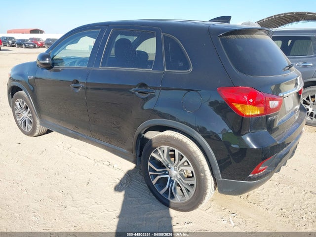JA4AP3AU1JZ008375 Mitsubishi Outlander Sport 2.0 Es