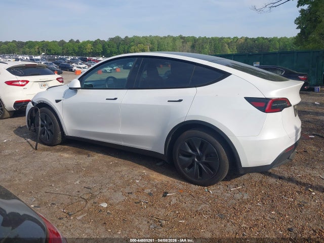 2024 Tesla Model Y Long Range Single Motor Rear-wheel Drive/rwd მანქანა იყიდება აუქციონზე, vin: 7SAYGDED2RA332070, აუქციონის ნომერი: 44805261