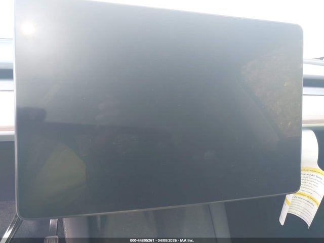 2024 Tesla Model Y Long Range Single Motor Rear-wheel Drive/rwd მანქანა იყიდება აუქციონზე, vin: 7SAYGDED2RA332070, აუქციონის ნომერი: 44805261