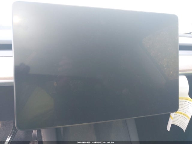 2024 Tesla Model Y Long Range Single Motor Rear-wheel Drive/rwd მანქანა იყიდება აუქციონზე, vin: 7SAYGDED2RA332070, აუქციონის ნომერი: 44805261