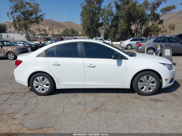 1G1PA5SG0E7130371 Chevrolet Cruze Ls Auto