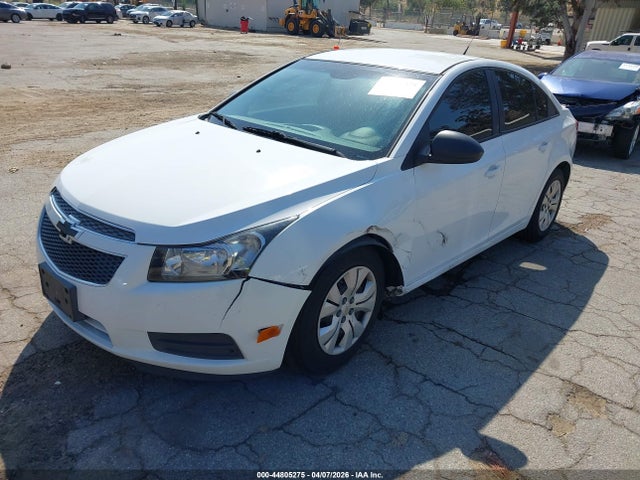 1G1PA5SG0E7130371 Chevrolet Cruze Ls Auto