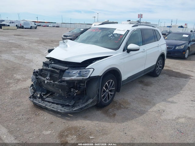 Продаж на аукціоні авто 2019 Volkswagen Tiguan 2.0t Se/2.0t Sel/2.0t Sel R-line/2.0t Sel R-line Black, vin: 3VV3B7AX9KM139539, номер лоту: 44805309