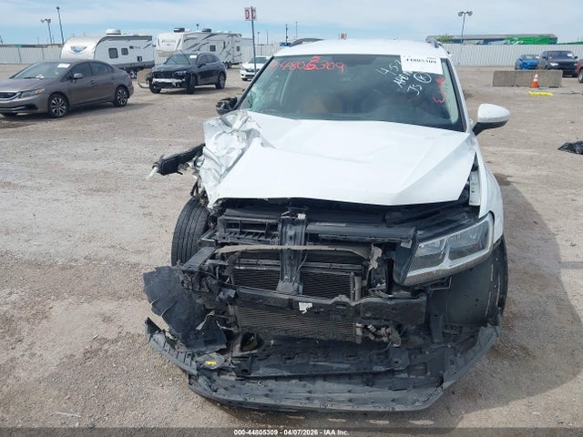 Продаж на аукціоні авто 2019 Volkswagen Tiguan 2.0t Se/2.0t Sel/2.0t Sel R-line/2.0t Sel R-line Black, vin: 3VV3B7AX9KM139539, номер лоту: 44805309
