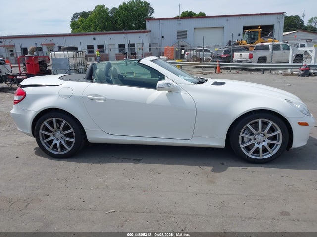 Продажа на аукционе авто 2006 Mercedes-benz Slk 350, vin: WDBWK56F16F122528, номер лота: 44805312