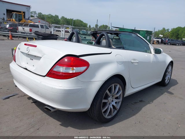 Продажа на аукционе авто 2006 Mercedes-benz Slk 350, vin: WDBWK56F16F122528, номер лота: 44805312