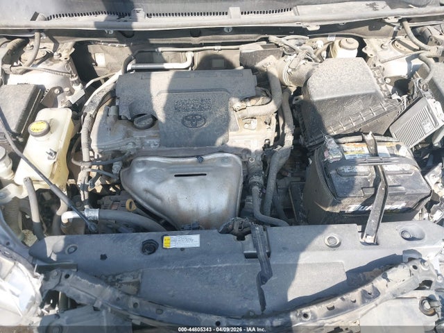 2T3NFREV9GW283226 Toyota RAV4 SE