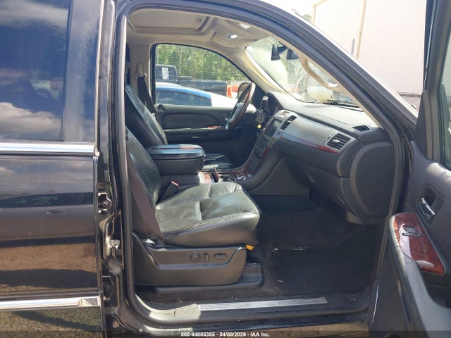 44805355 :رقم المزاد ، 3GYFK222X9G138341 vin ، 2009 Cadillac Escalade Ext Standard مزاد بيع