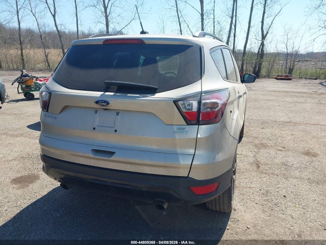 44805368 :رقم المزاد ، 1FMCU0G92HUE28691 vin ، 2017 Ford Escape Se مزاد بيع