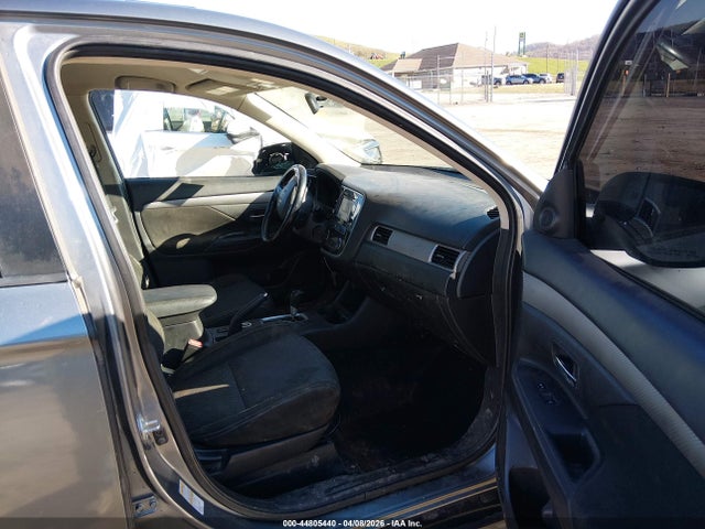 44805440 :رقم المزاد ، JA4AZ3A34GZ036326 vin ، 2016 Mitsubishi Outlander Se مزاد بيع