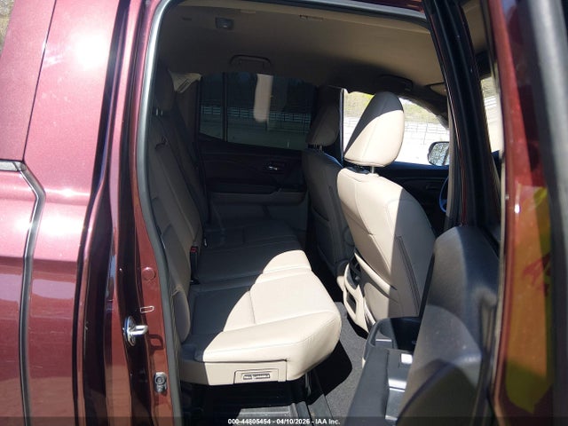 Продажа на аукционе авто 2017 Honda Ridgeline Rtl-t, vin: 5FPYK3F63HB023867, номер лота: 44805454