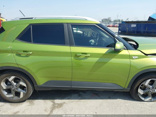 KMHRC8A37RU294651 Hyundai Venue Sel