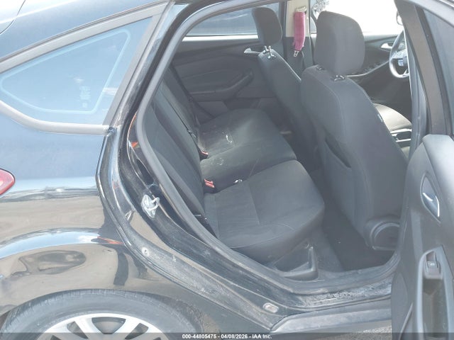 1FADP3K29HL249183 Ford FOCUS SE