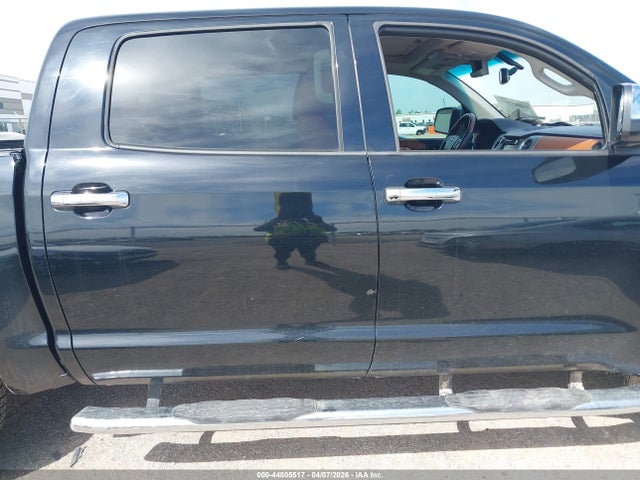 Продаж на аукціоні авто 2015 Toyota Tundra 1794 5.7l V8, vin: 5TFAW5F12FX428393, номер лоту: 44805517