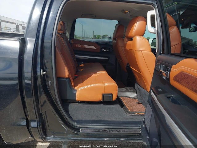 Продаж на аукціоні авто 2015 Toyota Tundra 1794 5.7l V8, vin: 5TFAW5F12FX428393, номер лоту: 44805517