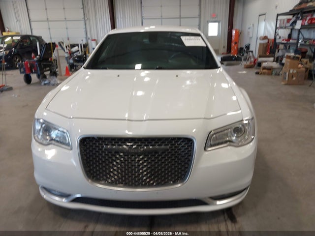 Aukcja sprzedaży 2018 Chrysler 300 C, vin: 2C3CCAPT2JH223829, numer aukcji: 44805529