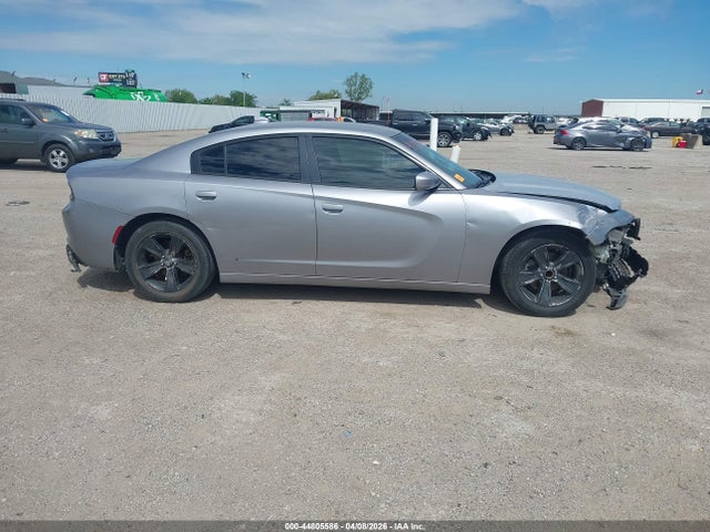2016 Dodge Charger Sxt მანქანა იყიდება აუქციონზე, vin: 2C3CDXHG1GH276337, აუქციონის ნომერი: 44805586