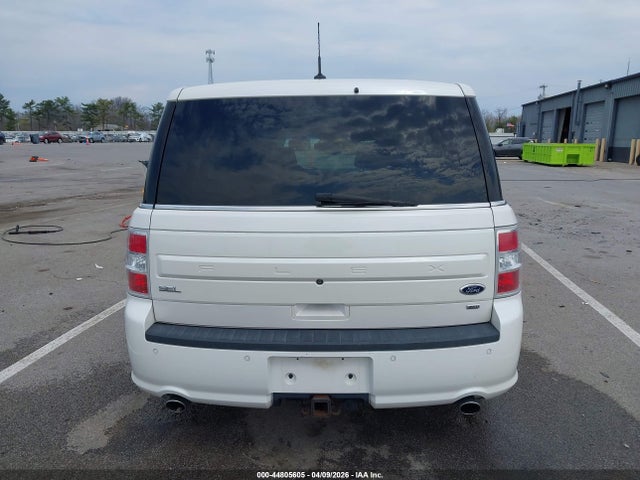 Ford FLEX SEL 2016 2FMHK6C88GBA00849 Image 16
