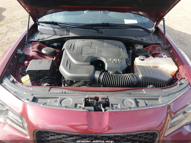 44805607 :رقم المزاد ، 2C3CCABG7PH580880 vin ، 2023 Chrysler 300 300s مزاد بيع