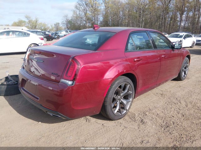 44805607 :رقم المزاد ، 2C3CCABG7PH580880 vin ، 2023 Chrysler 300 300s مزاد بيع