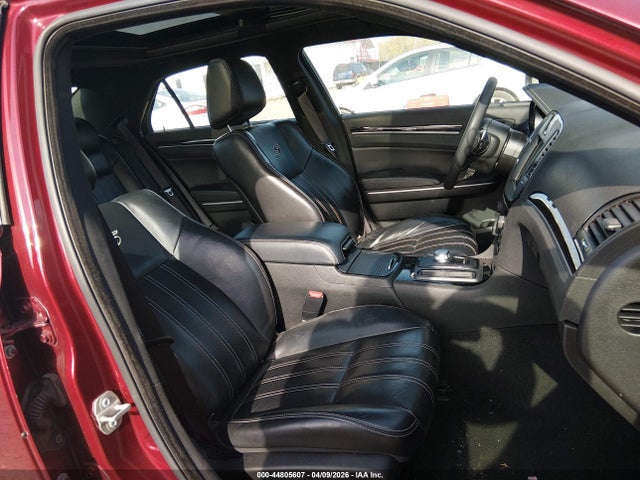 44805607 :رقم المزاد ، 2C3CCABG7PH580880 vin ، 2023 Chrysler 300 300s مزاد بيع
