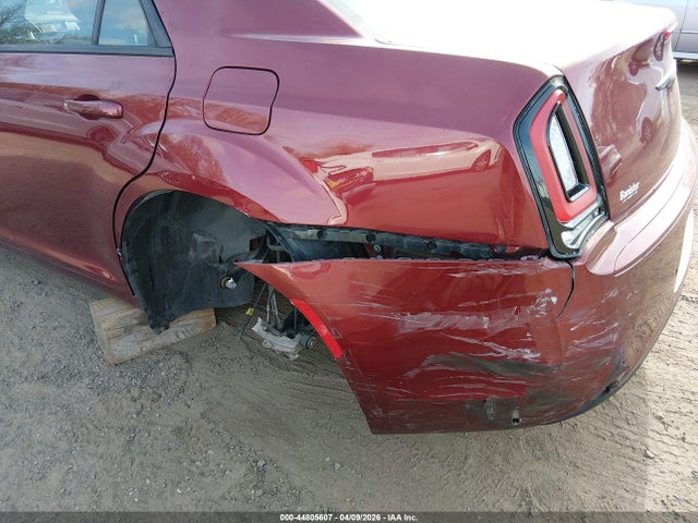 44805607 :رقم المزاد ، 2C3CCABG7PH580880 vin ، 2023 Chrysler 300 300s مزاد بيع