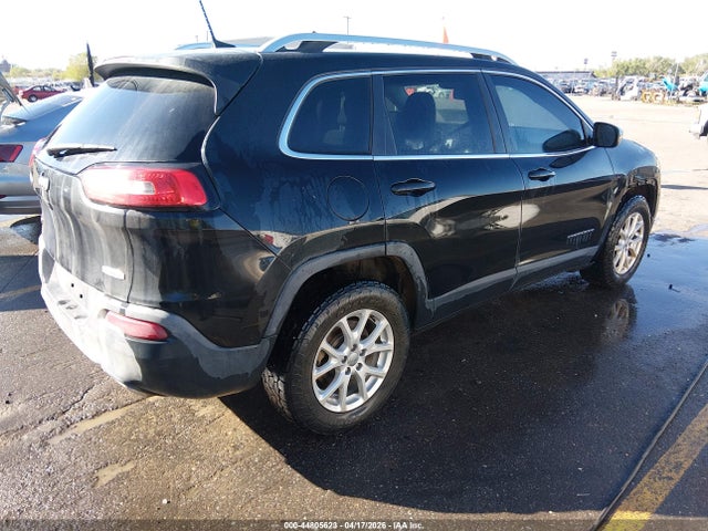1C4PJMCS5GW170121 Jeep Cherokee Latitude