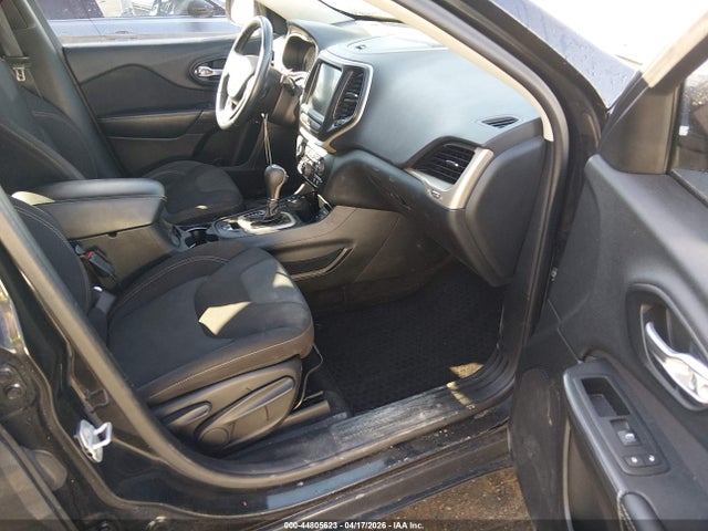 1C4PJMCS5GW170121 Jeep Cherokee Latitude