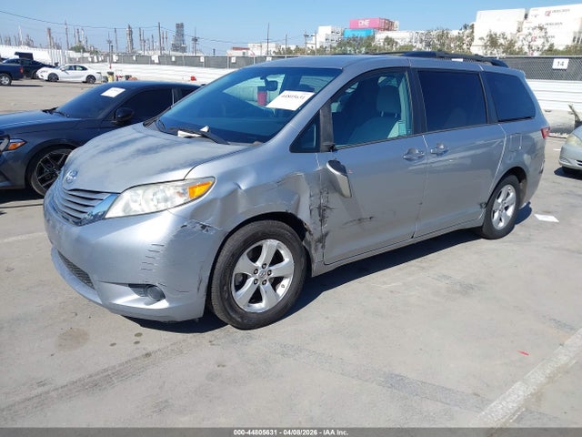 Продажа на аукционе авто 2017 Toyota Sienna Le 8 Passenger, vin: 5TDKZ3DC5HS834603, номер лота: 44805631