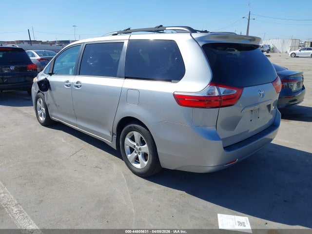 Продажа на аукционе авто 2017 Toyota Sienna Le 8 Passenger, vin: 5TDKZ3DC5HS834603, номер лота: 44805631