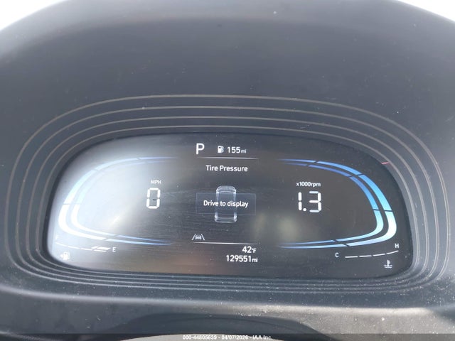44805639 :رقم المزاد ، KMHRB8A32PU214656 vin ، 2023 Hyundai Venue Se مزاد بيع