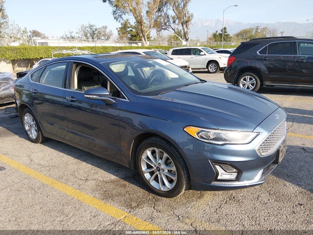 2019 3FA6P0SU6KR178980 main image