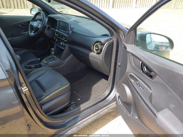 2018 HYUNDAI KONA KM8K53A57JU138808 Photo 4