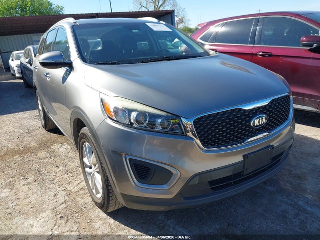Продажа на аукционе авто 2017 Kia Sorento 2.4l Lx, vin: 5XYPG4A3XHG272510, номер лота: 44805664