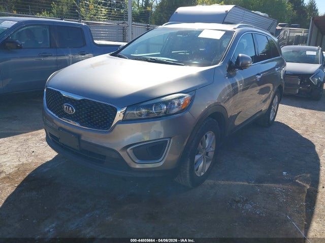 Продажа на аукционе авто 2017 Kia Sorento 2.4l Lx, vin: 5XYPG4A3XHG272510, номер лота: 44805664