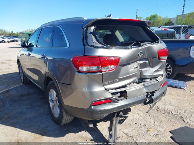 Продажа на аукционе авто 2017 Kia Sorento 2.4l Lx, vin: 5XYPG4A3XHG272510, номер лота: 44805664