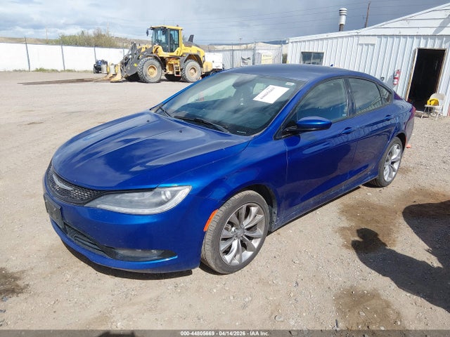 2015 Chrysler 200 S მანქანა იყიდება აუქციონზე, vin: 1C3CCCBGXFN542982, აუქციონის ნომერი: 44805669