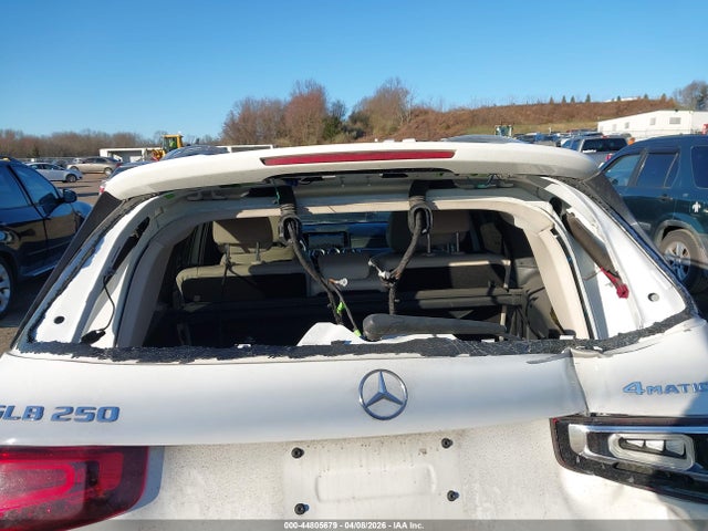44805679 :رقم المزاد ، W1N4M4HB6MW149009 vin ، 2021 Mercedes-benz Glb 250 4matic مزاد بيع
