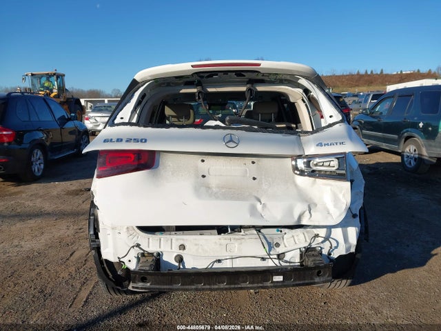 44805679 :رقم المزاد ، W1N4M4HB6MW149009 vin ، 2021 Mercedes-benz Glb 250 4matic مزاد بيع
