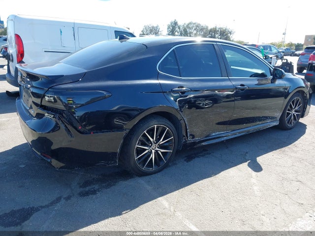 4T1G11AK6MU593942 Toyota CAMRY SE