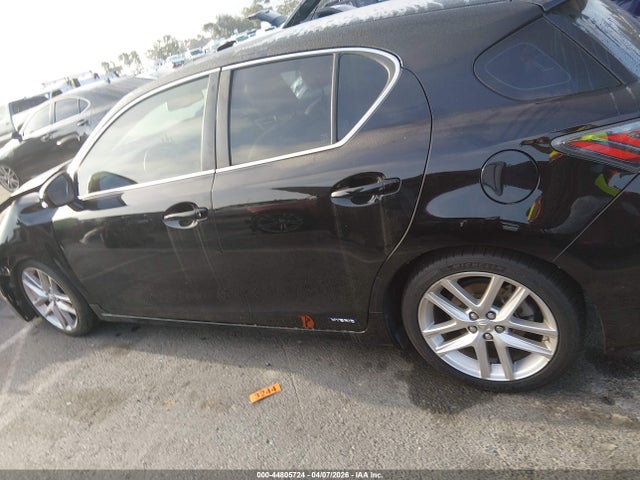 44805724 :رقم المزاد ، JTHKD5BH2G2262824 vin ، 2016 Lexus Ct 200h مزاد بيع
