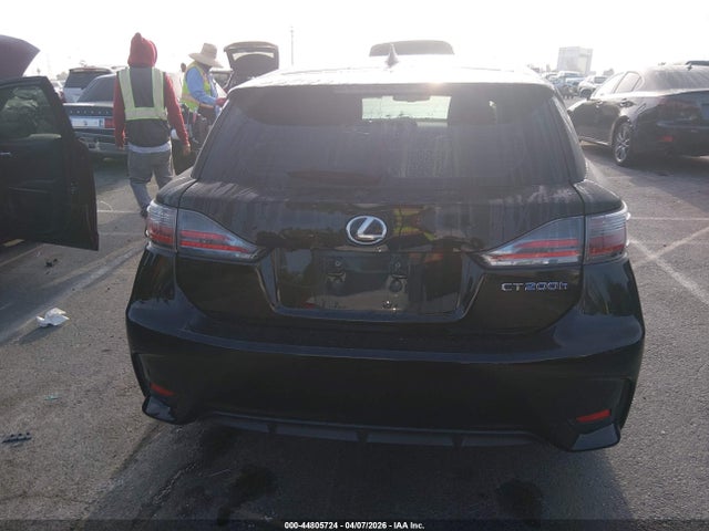 44805724 :رقم المزاد ، JTHKD5BH2G2262824 vin ، 2016 Lexus Ct 200h مزاد بيع